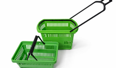 Большая потребительская корзинка на колесиках для торговой сети - фото